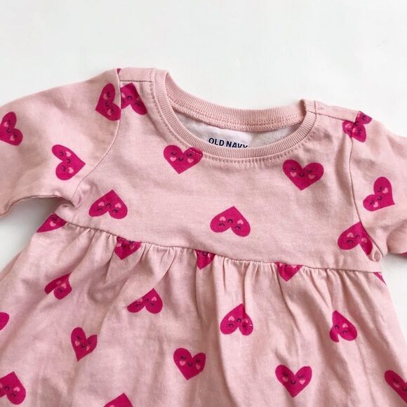 Old Navy NWT heart print dress 0-3 months - Picture 2 of 5